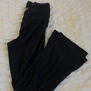 Aritzia TnaBUTTER™ Atmosphere Flare Hi-Rise Legging